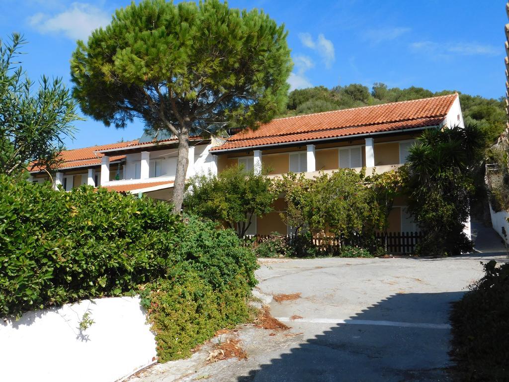 Evgenios Studios Agios Georgios Pagon Exterior photo
